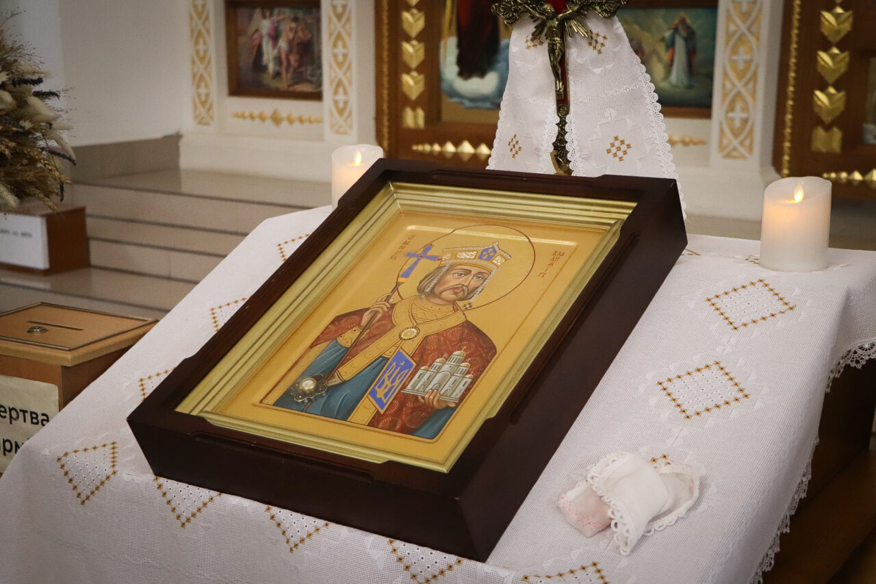 У Стрийській єпархії перебуває ікона з мощами святого рівноапостольного князя Володимира У Стрийській єпархії перебуває ікона з мощами святого рівноапостольного князя Володимира