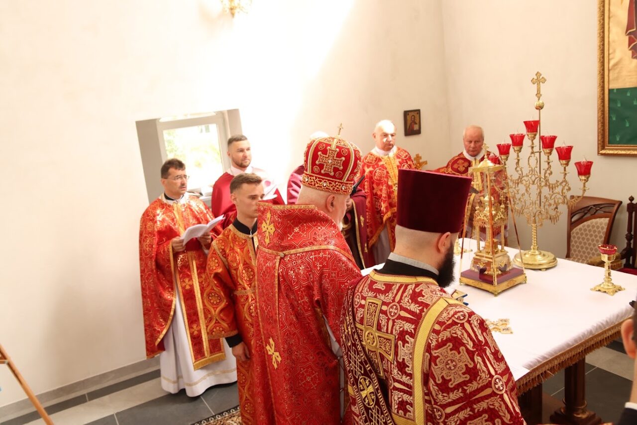 Владика Тарас освятив новий храм Положення Пояса Пресвятої Богородиці в м. Стрию Владика Тарас освятив новий храм Положення Пояса Пресвятої Богородиці в м. Стрию